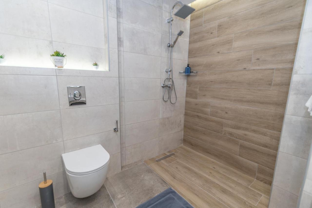 Apartment Camara